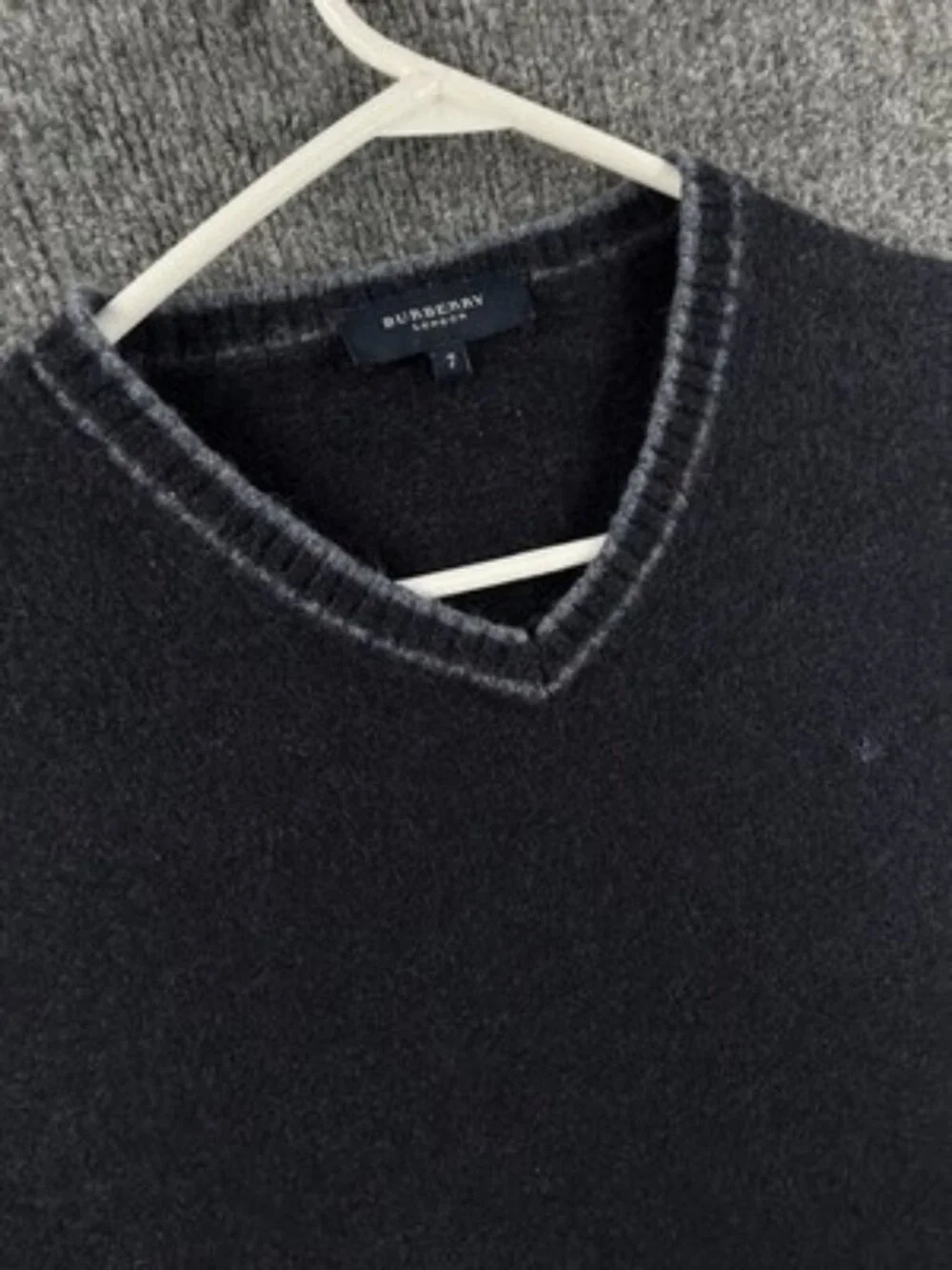 Burberry London Logo Soft Pullover Blue Long Sleeve V-Neck 7 Wool Nylon Angora